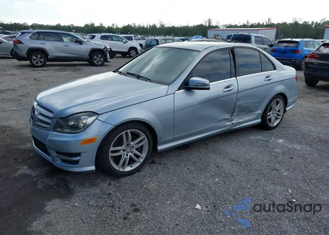 2013 Mercedes-Benz C 250 Sport from USA, damaged, VIN WDDGF4HB8DR245873